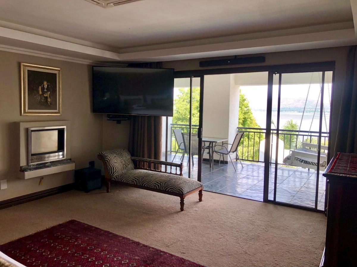 Kosmos Lodge Hartbeespoort Eksteriør bilde