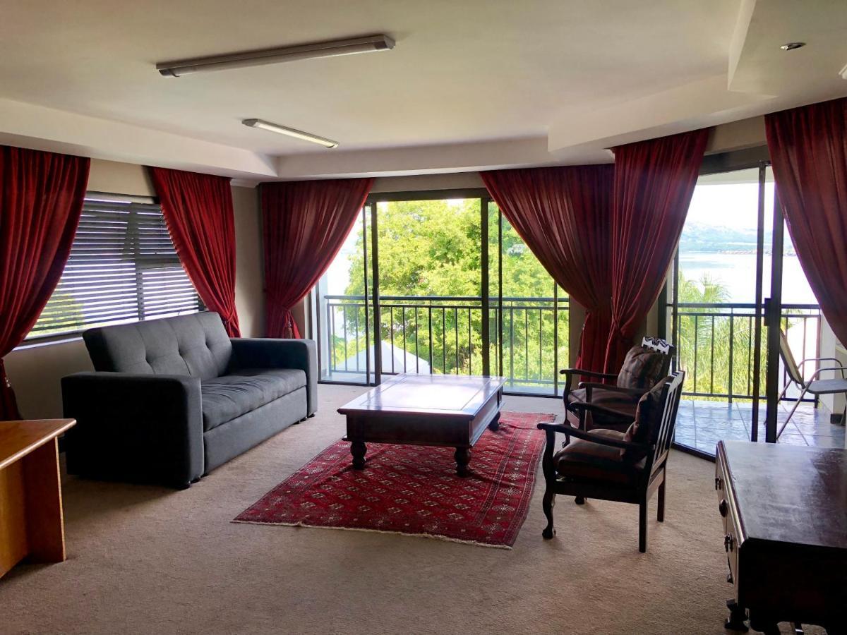 Kosmos Lodge Hartbeespoort Eksteriør bilde