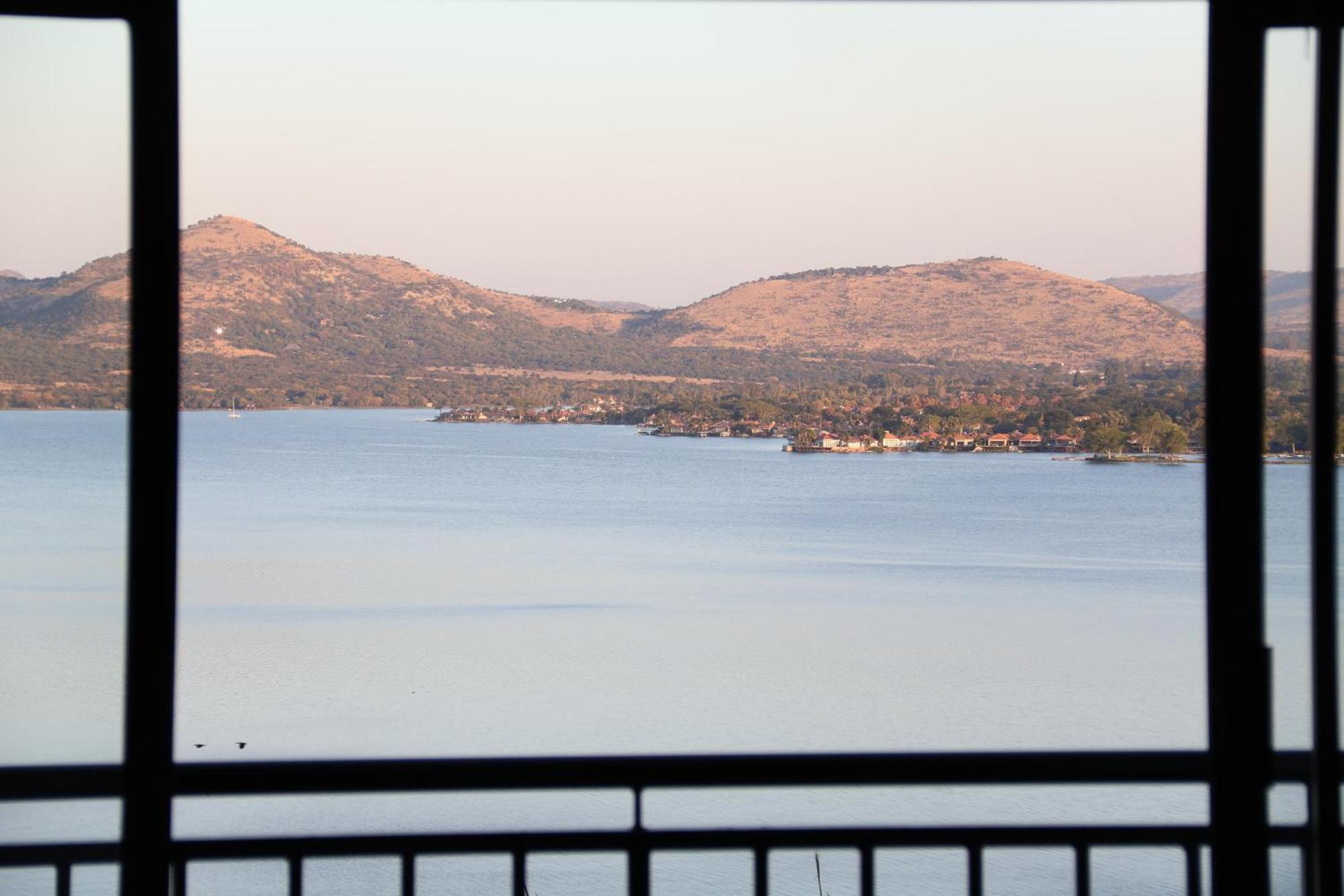 Kosmos Lodge Hartbeespoort Eksteriør bilde