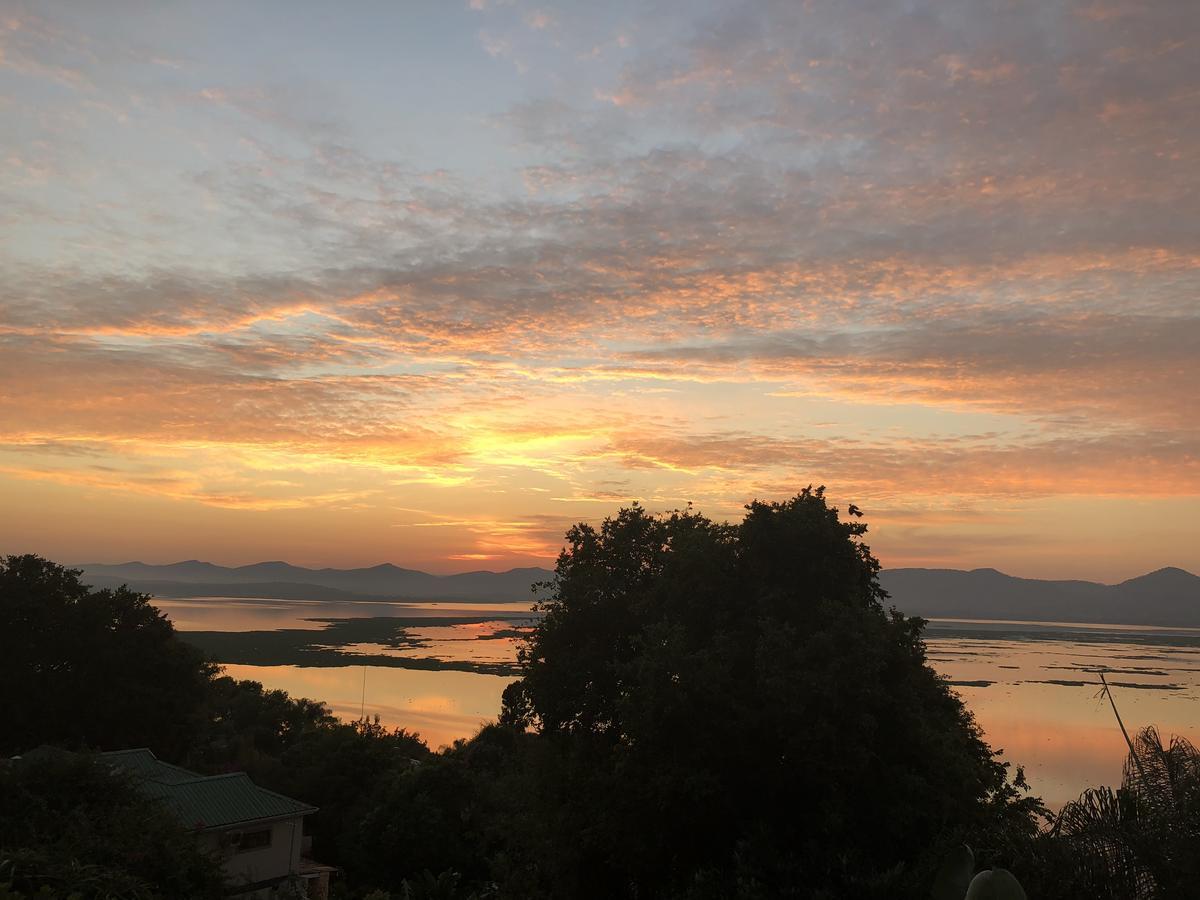 Kosmos Lodge Hartbeespoort Eksteriør bilde