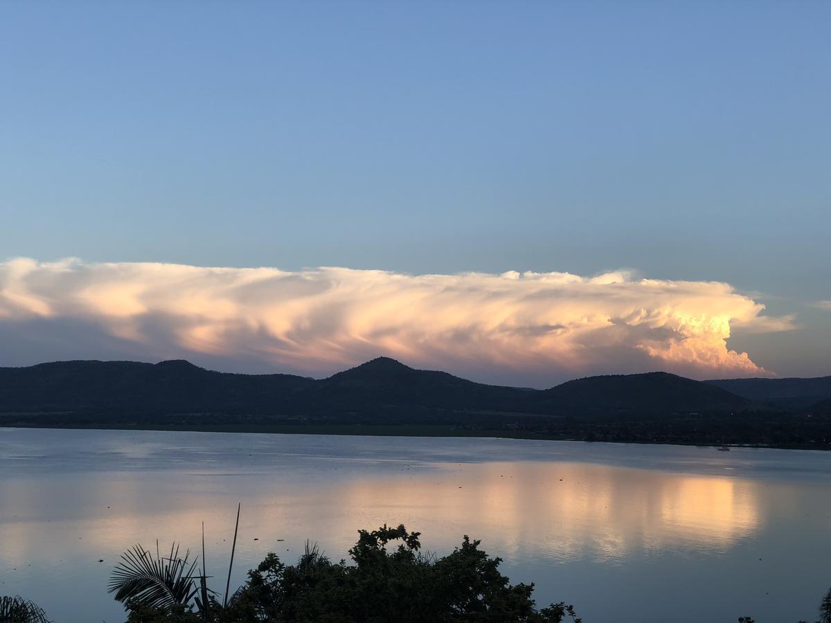 Kosmos Lodge Hartbeespoort Eksteriør bilde